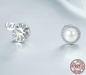 Sparkling Water Pearl Stud Earrings